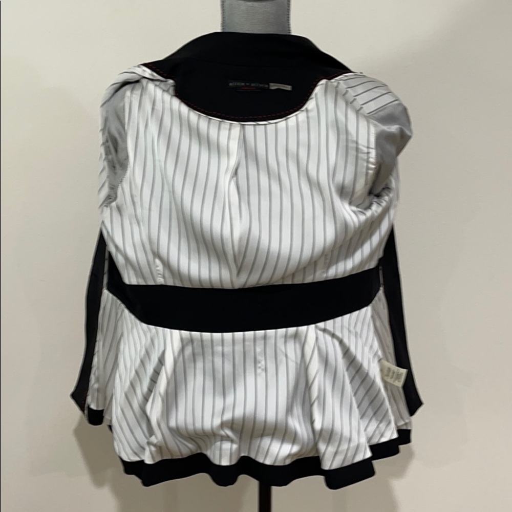 Alice and Olivia Employed Black peplum blazer wool - Picture 6 of 8